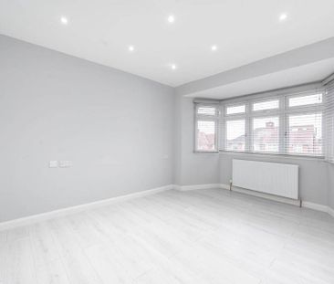 5 bedroom semi-detached house to rent - Photo 6