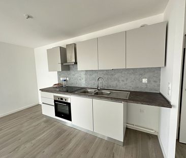 Location Appartement 3 pièces 63m² - Photo 4