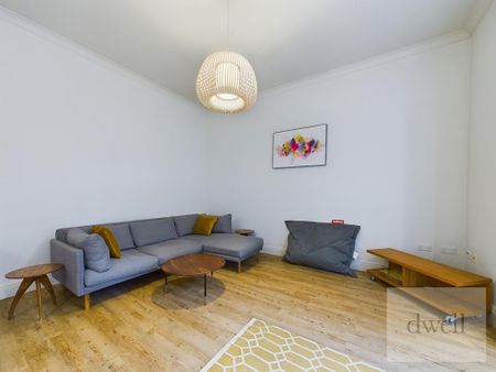 2 bedroom flat to rent - Photo 2