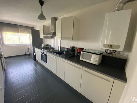 RENNES, allée de Lanester, 5eme étage, chambre meublée (9m²) à louer dans un appartement T4 en... - Photo 4