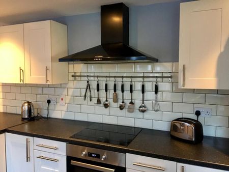 Room 4, 311 Princes Road, Stoke-on-Trent, ST4 - Photo 5