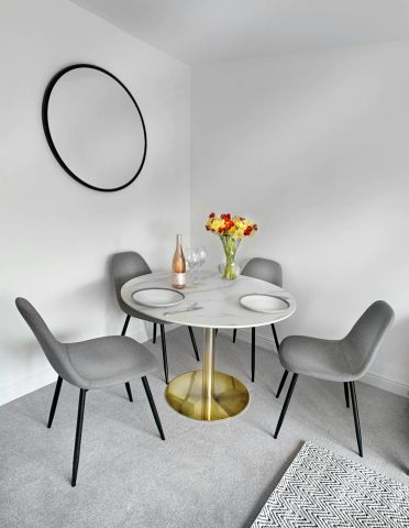 2 Bed, House - Photo 3