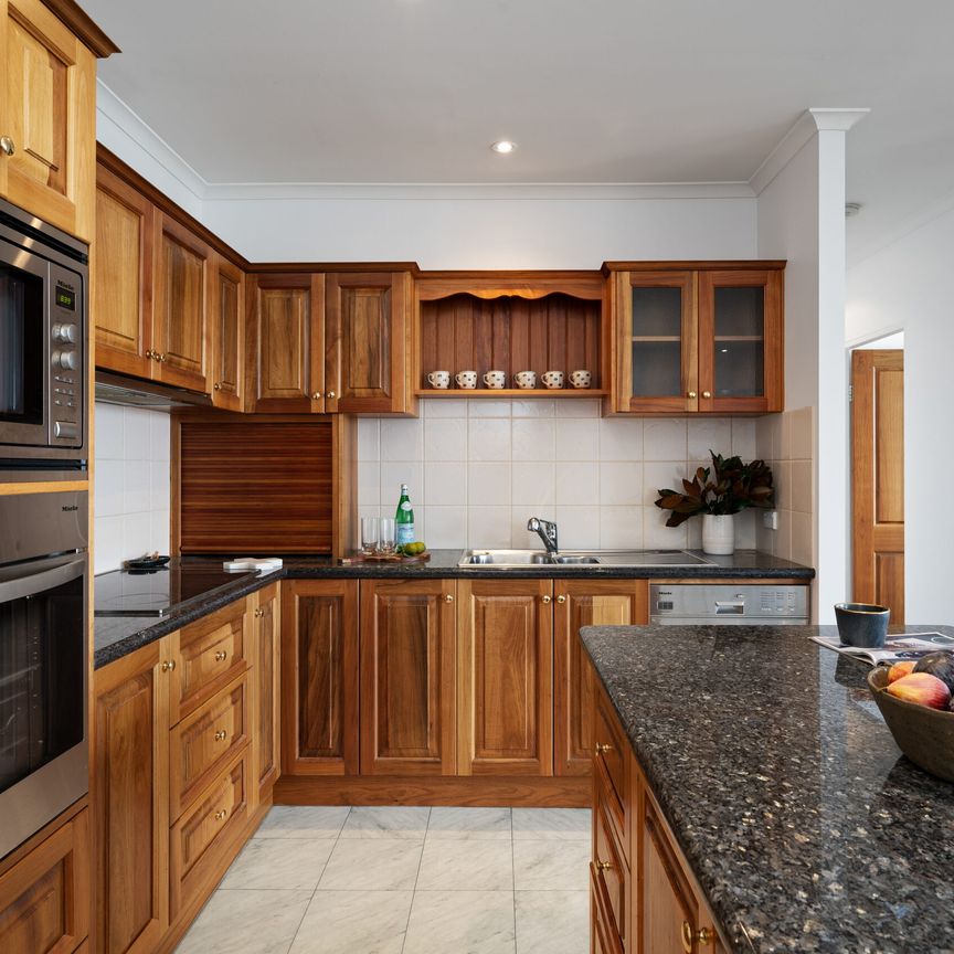 7/20 Hampden Road, 7004, Battery Point - Photo 1