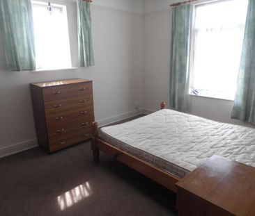 3 bedroom detached house to rent - Photo 2