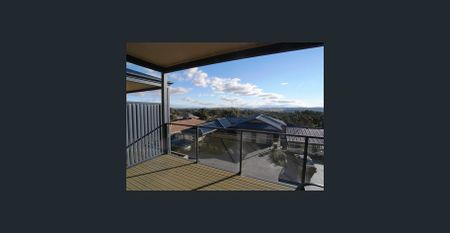 Executive-Style 3 Bedroom Unit - Photo 5