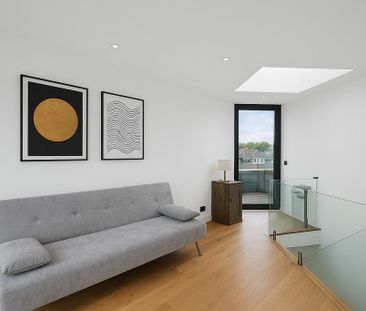 3 bedroom terraced house to rent - Photo 2