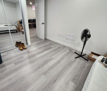 For Lease - 33 Trellanock Road, Brampton, Ontario - Photo 3