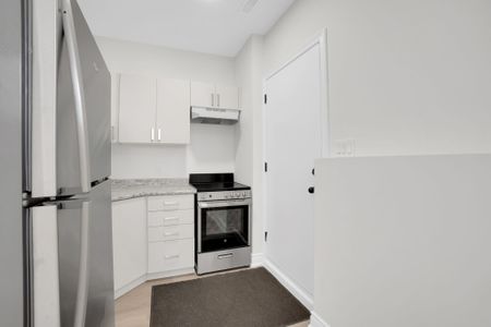 For Lease - 19 Lambton Avenue Unit# Bsmt, Toronto, Ontario - Photo 4