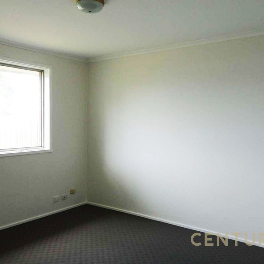 Neatly Presented 2 Bedroom Unit - Photo 1