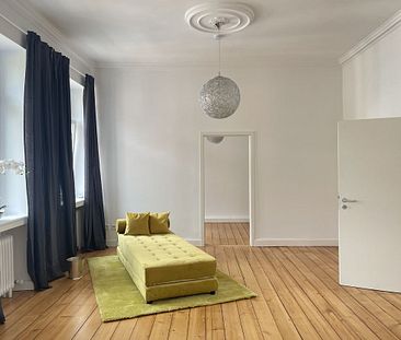 MÖBLIERTE UND KOMPLETT REST. ALTBAU-MAISONETTE-WHG. IN RUHIGER INNENSTADTLAGE - Foto 6