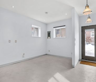 For Lease - 301 Euclid Avenue Unit# Lane, Toronto, Ontario - Photo 4