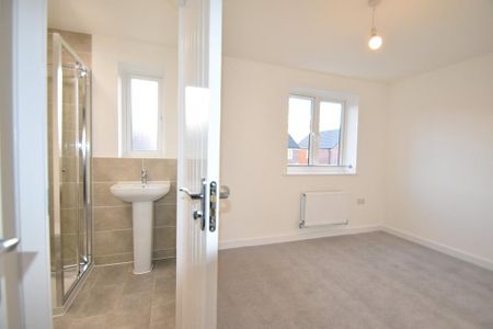 3 bedroom semi-detached house to rent - Photo 3