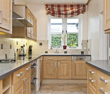 3 bedroom detached house to rent - Photo 4