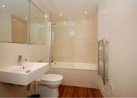 1 bedroom flat to rent - Photo 2