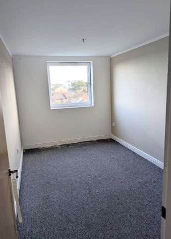3 Bed Terraced House, Crete Tower, L5 - Photo 3