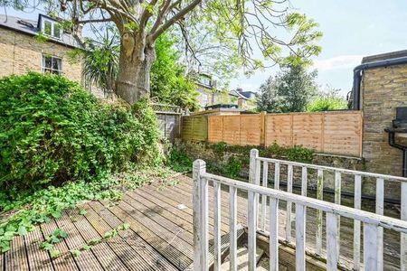 Blackstock Road, Finsbury, N4 - Photo 3