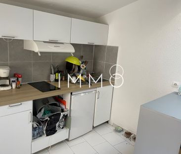 Location Appartement 2 pièces 38m² MARSEILLE 2ème - Photo 3