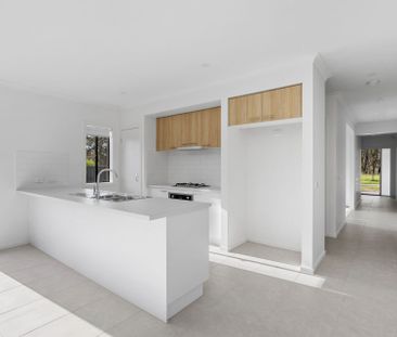 Stylish and Spacious New Build - Photo 1