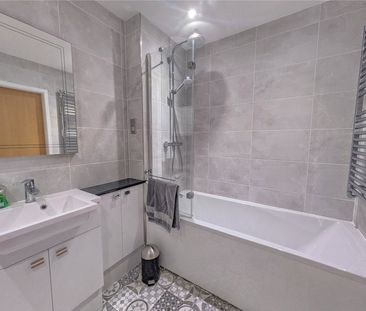 2 bed ground floor flat to rent in The Grove, Marton-in-Cleveland, TS7 - Photo 5