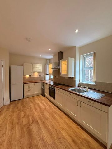 2 bedroom flat to rent - Photo 5