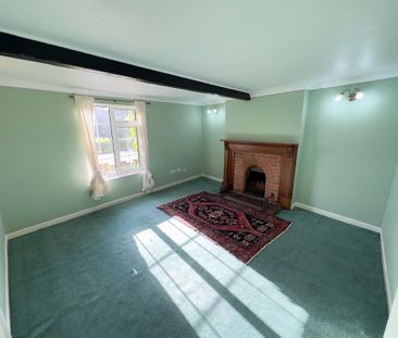 3 bedroom detached house to rent - Photo 2