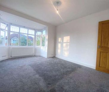 St. Martins Avenue, Luton, LU2 - Photo 4