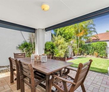 Resort-Style Living in heart of Bulimba - Photo 3