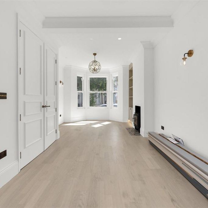 5 bedroom terraced house to rent - Photo 1