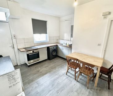 Nowell Crescent - Photo 3