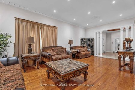 For Lease - 116 Goulding Avenue, Toronto, Ontario - Photo 2