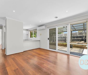 Spacious Family Living in a Quiet Court Location - Photo 5