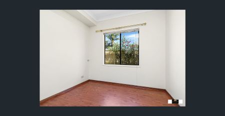 Contemporary Modern Home with quality fixtures and fittings in a convenient location. - Photo 5