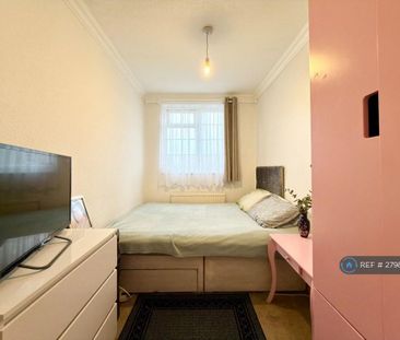 4 bedroom terraced house to rent - Photo 5