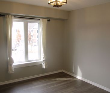 For Lease - 102 Aspen Springs Drive Unit# 305, Clarington, Ontario - Photo 2