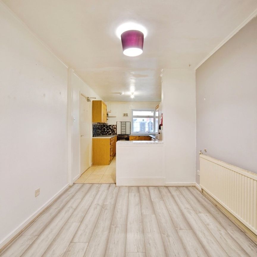 3 Bed Semi-Detached House, Antill Road, N15 - Photo 1