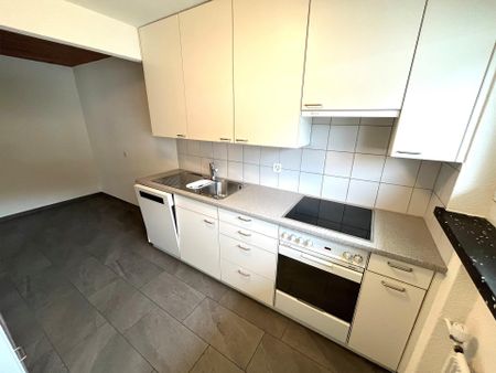Gemütliche, ruhige 4.5 Z. Wohnung im "Grünen" und doch zentral - Foto 4