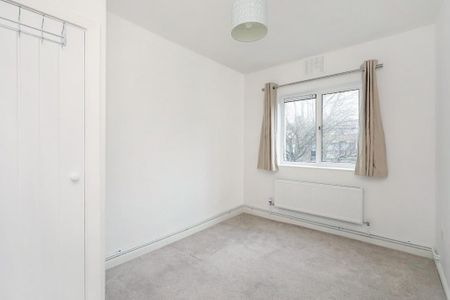 3 bedroom apartment to rent - Photo 3