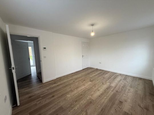 3 bedroom detached house to rent - Photo 1