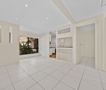 Neat & Convenient Three-Bedroom Apartment in Prime Mount Warren Par... - Photo 6