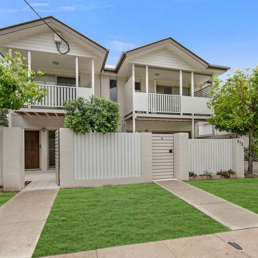 4/572 Sherwood Road, Sherwood QLD 4075 - Townhouse For Rent | Domain - Photo 1