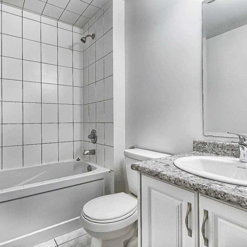 For Lease - 3362 Post Road, Oakville, Ontario - Photo 1