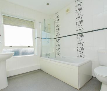 2 bedroom maisonette to rent - Photo 5