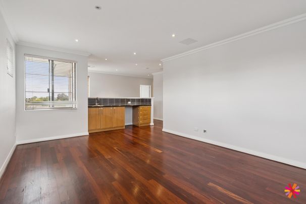 LUXURY HOME WITH SYLE AND CLASS - Photo 1