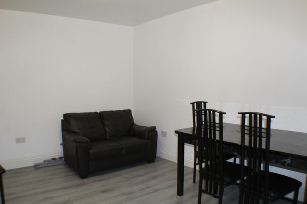1 bedroom Property to rent - Photo 1
