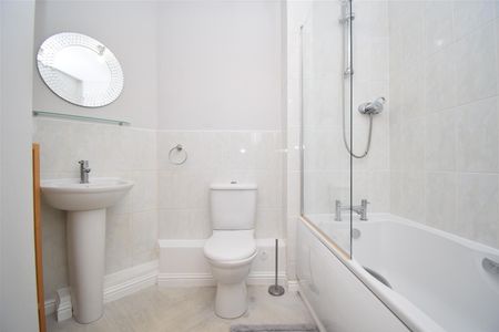 St. Christophers Walk, Wakefield - Photo 5