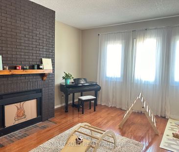 For Lease - 117 Westhampton Drive, Vaughan, Ontario - Photo 2