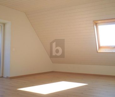 CHARME ET MODERNITÉ SOUS COMBLES - Photo 1