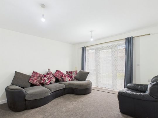 Page Road, Bedfont,TW14 - Photo 1