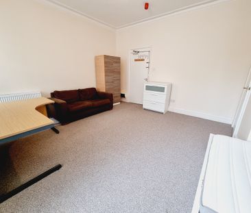 7 Bed Student Accommodation - Photo 1