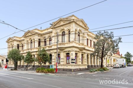 CHARMING VICTORIAN TERRACE IN THE HEART OF NORTHCOTE – WHERE THE OLD MEETS MODERN - Photo 4
